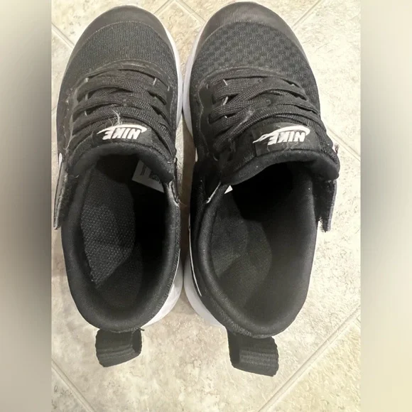 Boys kids toddler children NIKE shoes black 10.5 C - Picture 7 of 7